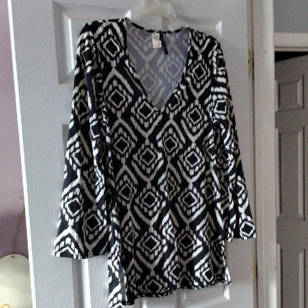 Kenneth Cole New York Monochrome Patterned Tunic